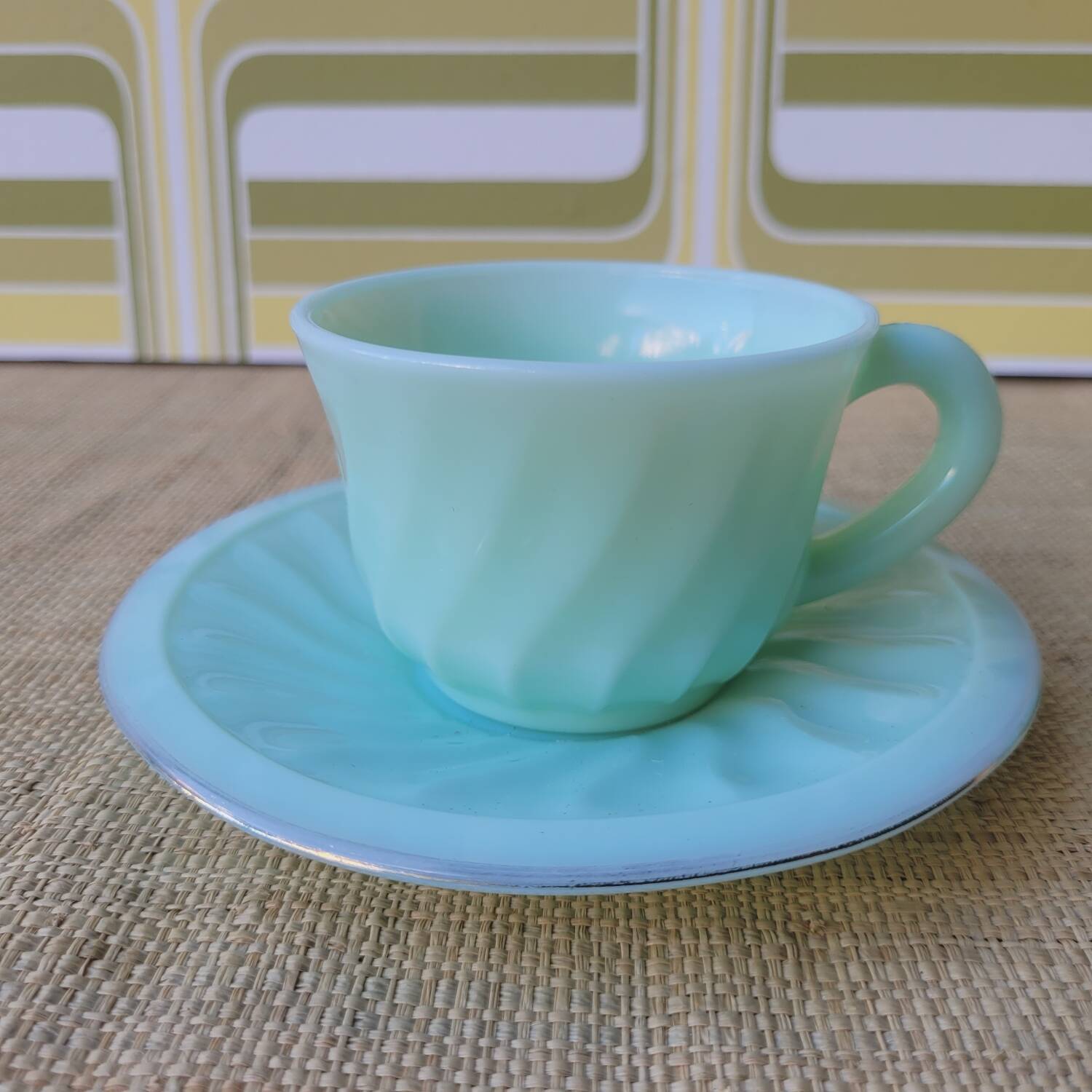 Tasses opaline