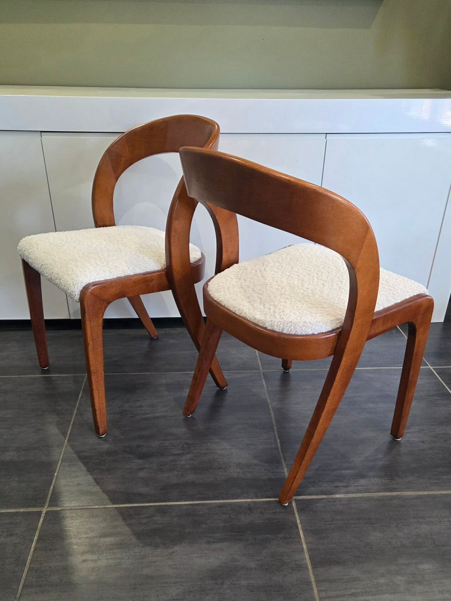 Set of 8 vintage Baumann Gondole chairs, 1960s.