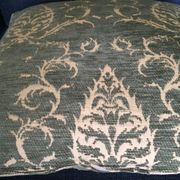 Decorative pillow case in velvet with ottoman turkish 16th century motifs