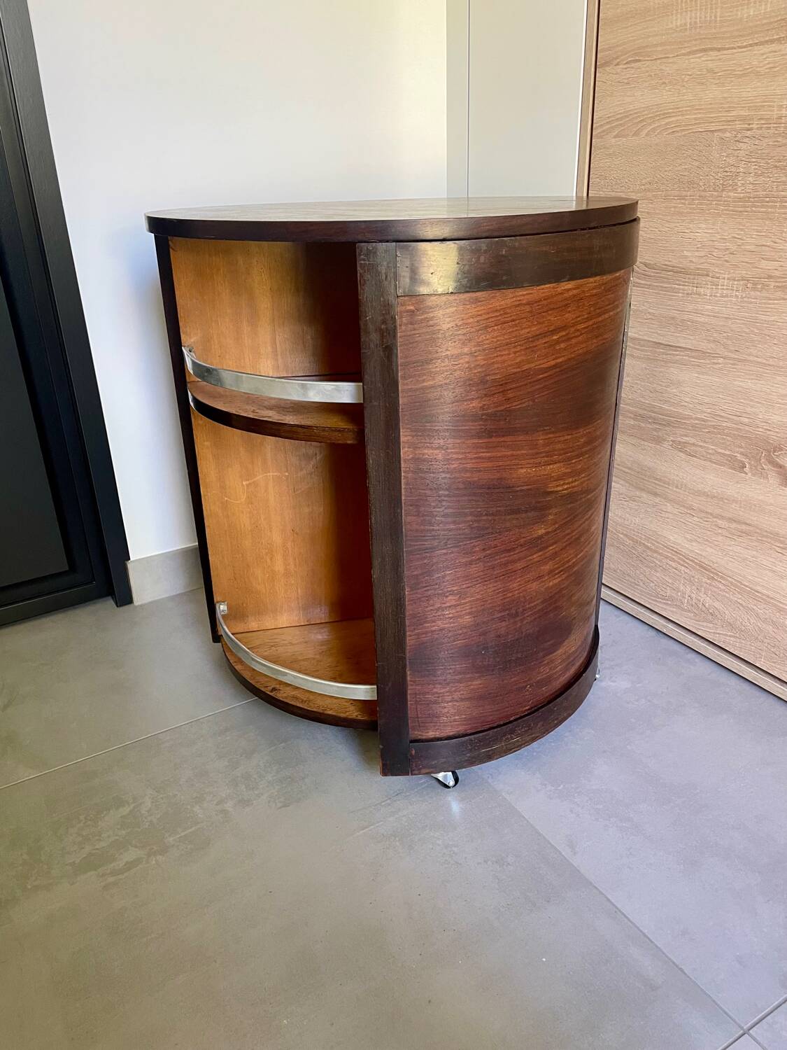 Art Deco rotating round bar in two-tone wood