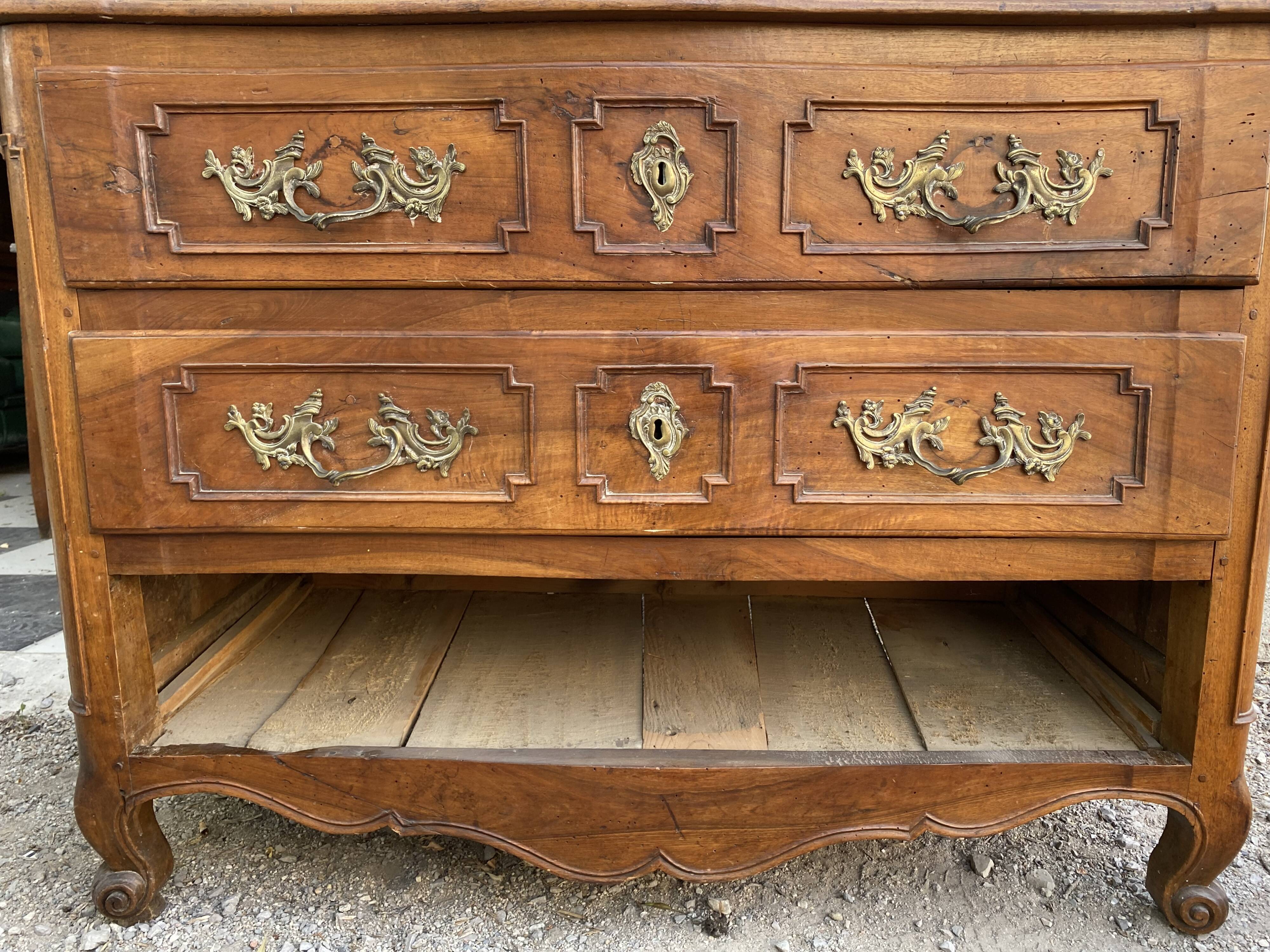 Commode Louis XV walnut 18th