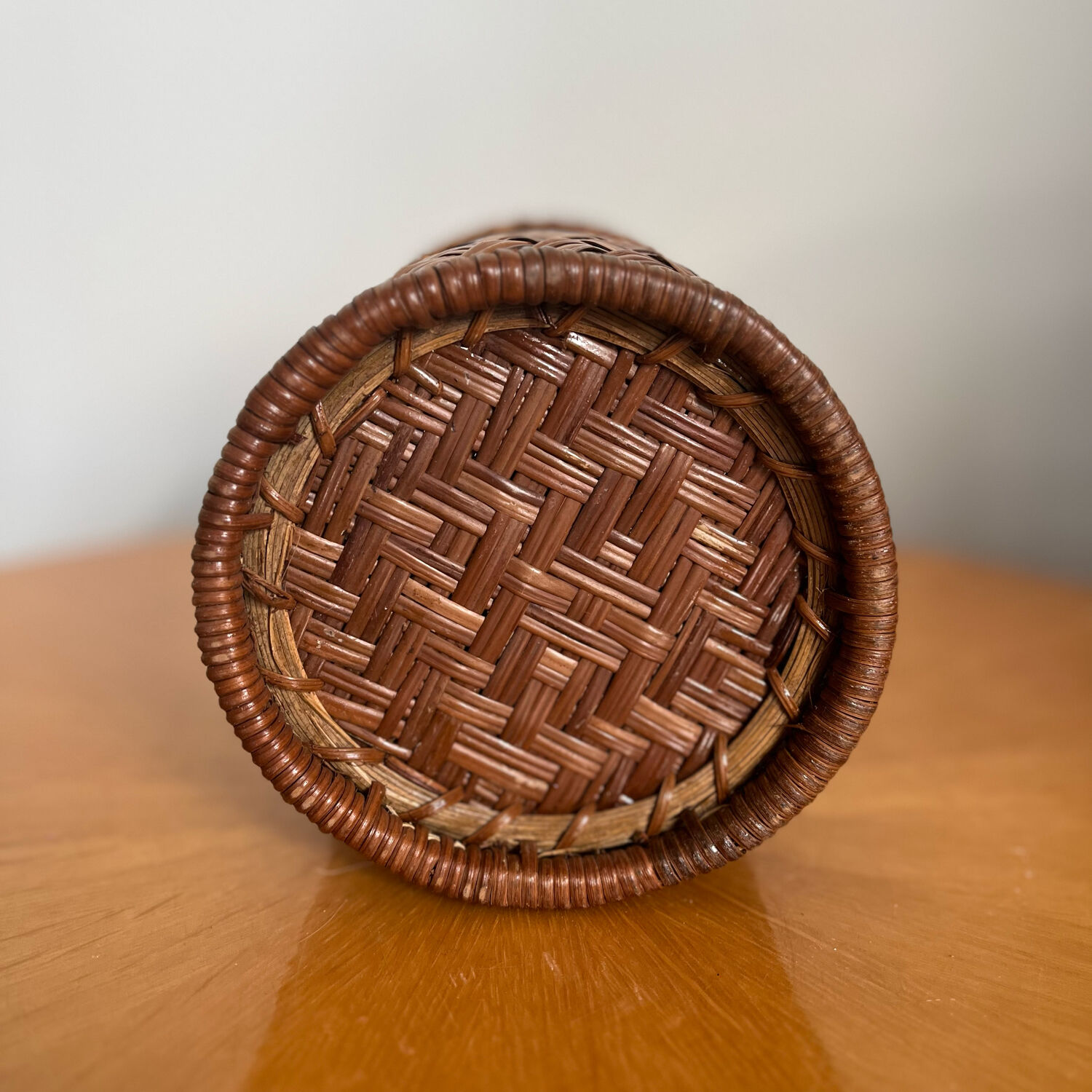 Vintage rattan pot bottle basket