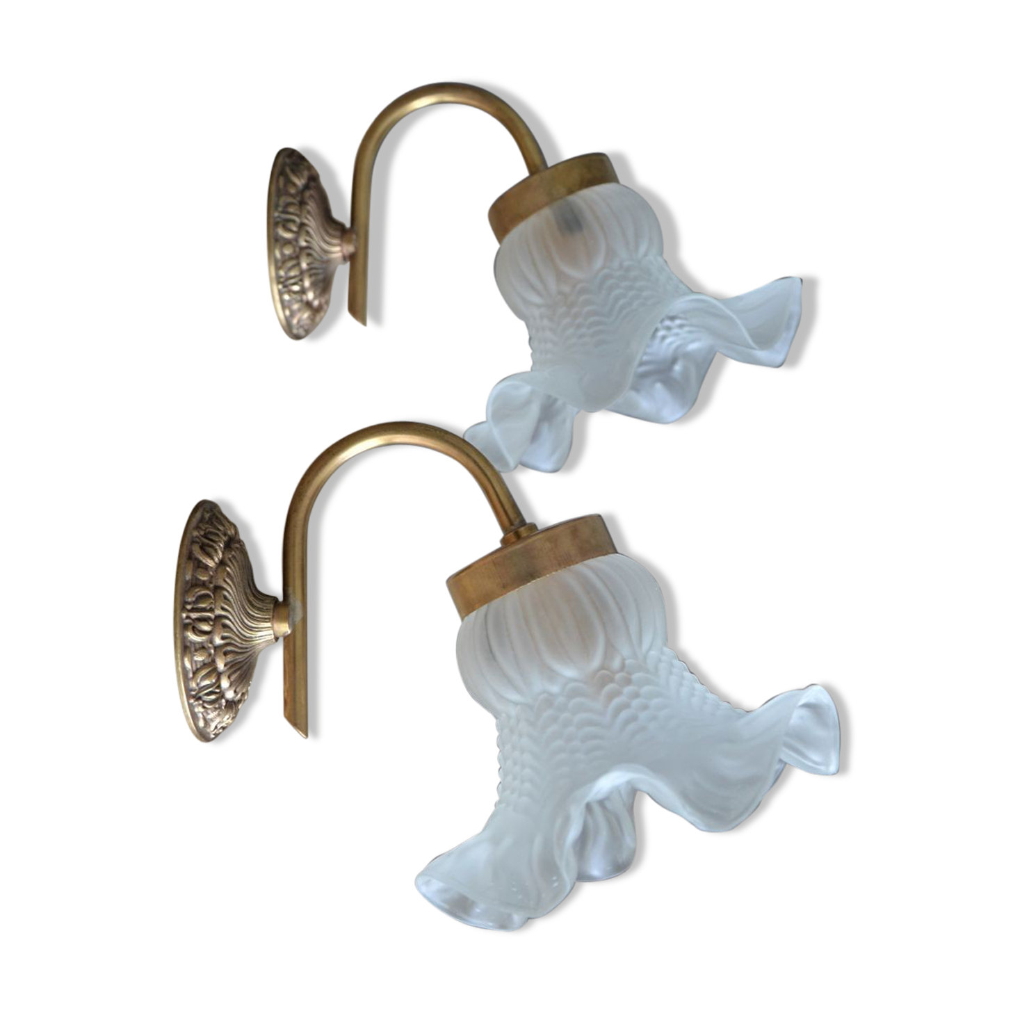 Lot of 2 wall lampshades glass tulip lampshades, gold metal supports