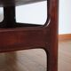 Table basse carré moderniste