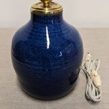 Lampe en grès émaillé bleu indigo et résine vers 1960