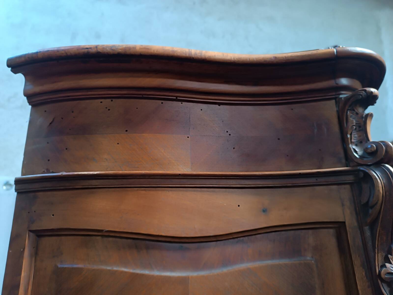 Rococo library in walnut