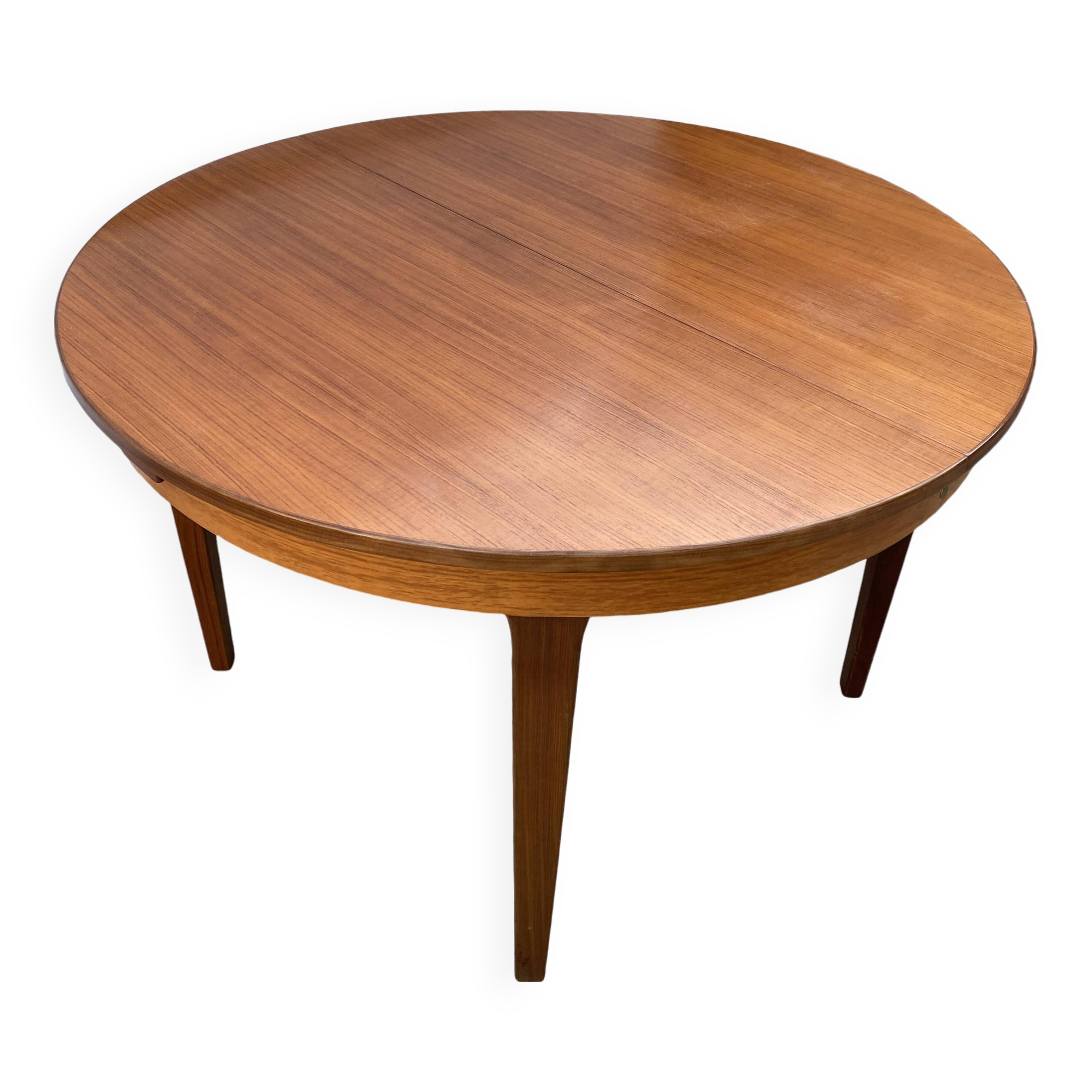 Scandinavian extendable round table in teak dia 116cm an60