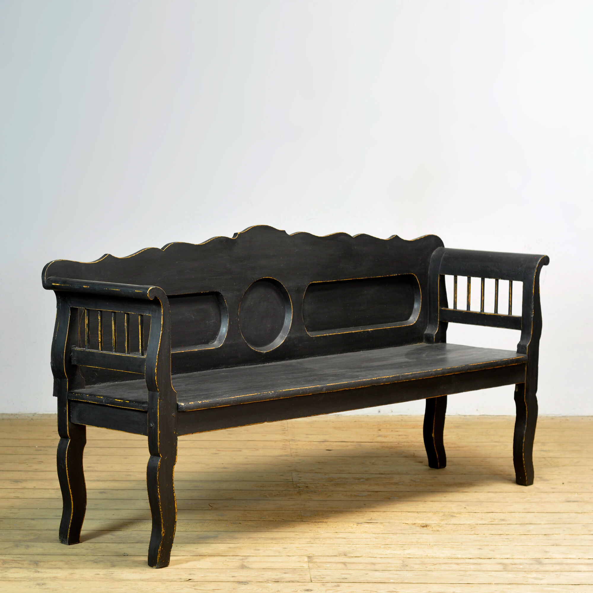 Antique pine bench, 1900s