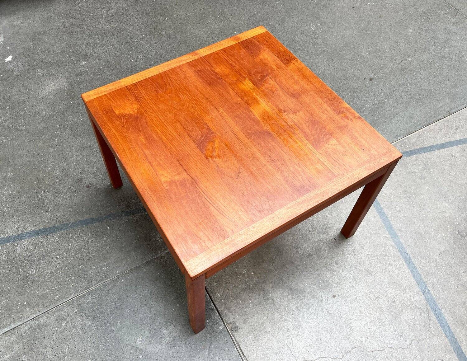Mid-century teak coffee table from Vejle Möbelfabrik, Denmark, 1960s.