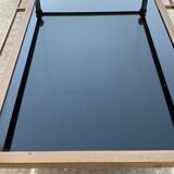Table basse en bronze et verre opalin noir