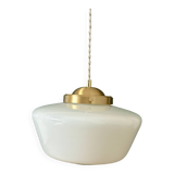 Suspension globe vintage en opaline blanche