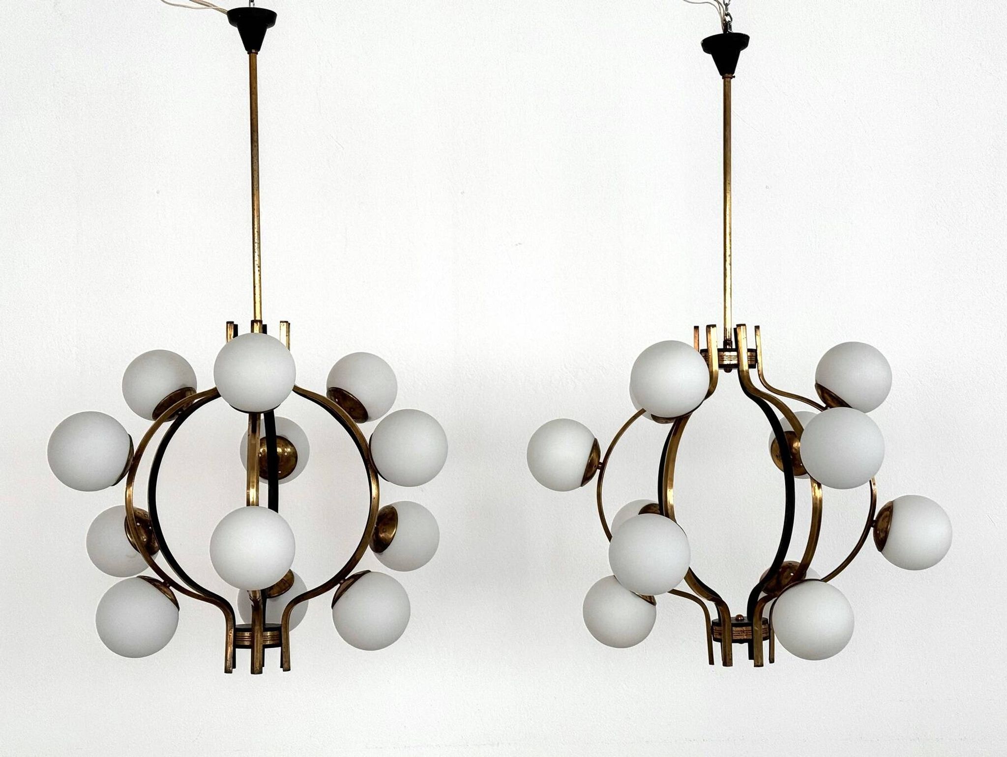 Stilnovo Italian Midcentury Chandelier, Brass & Opaline Glass, 1950s