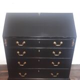 English chest of drawers