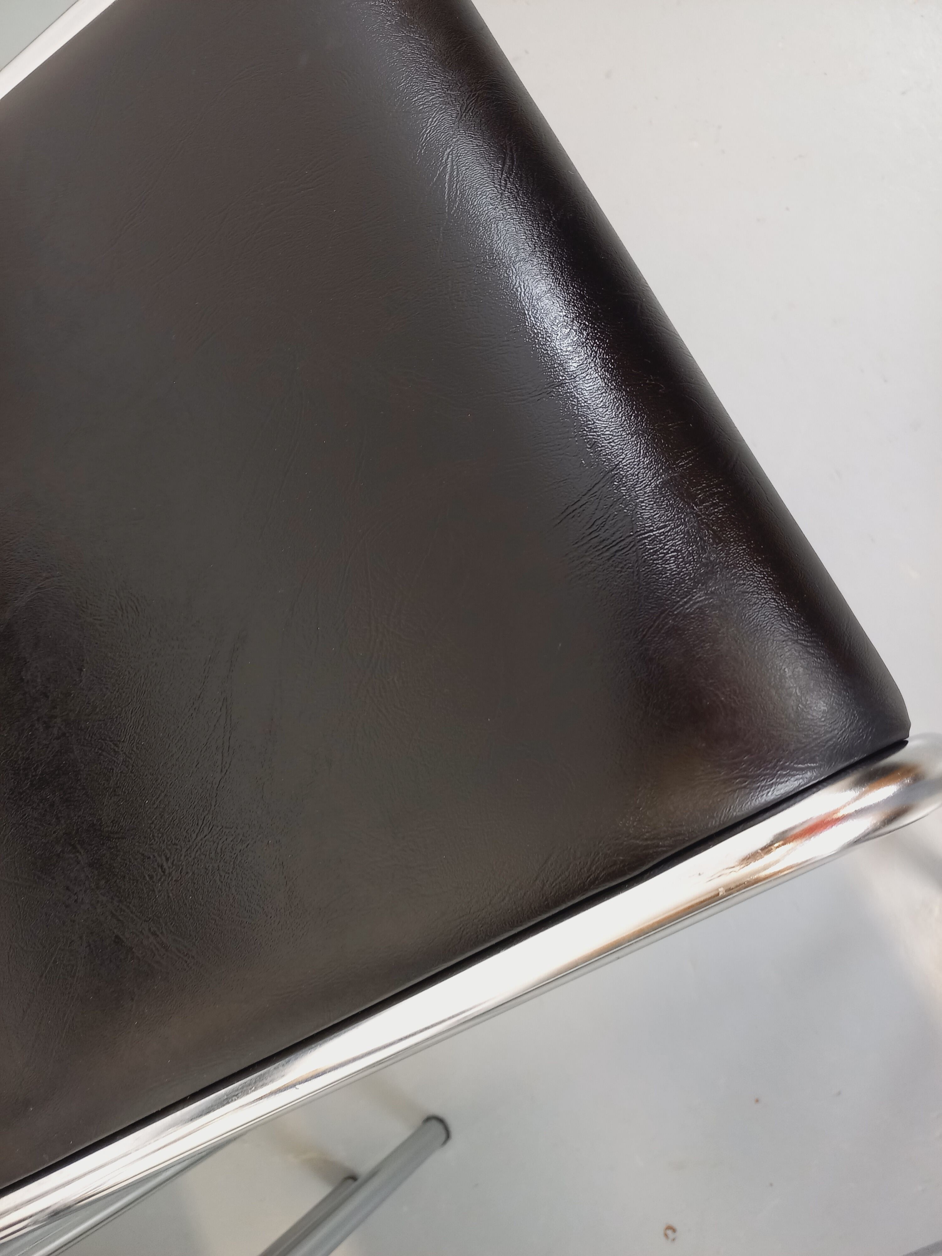 Set of 6 vintage Italian stackable chairs in chrome metal and skai.