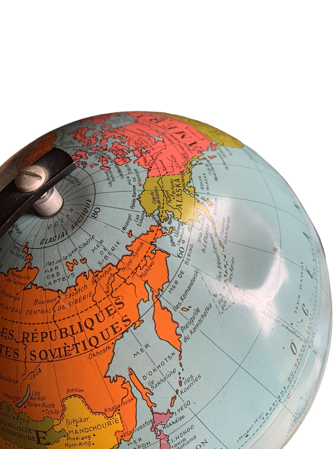 Globe rotating world map