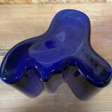 Vase Savoy bleu cobalt par Alvar Aalto , numéroté et signé 1989