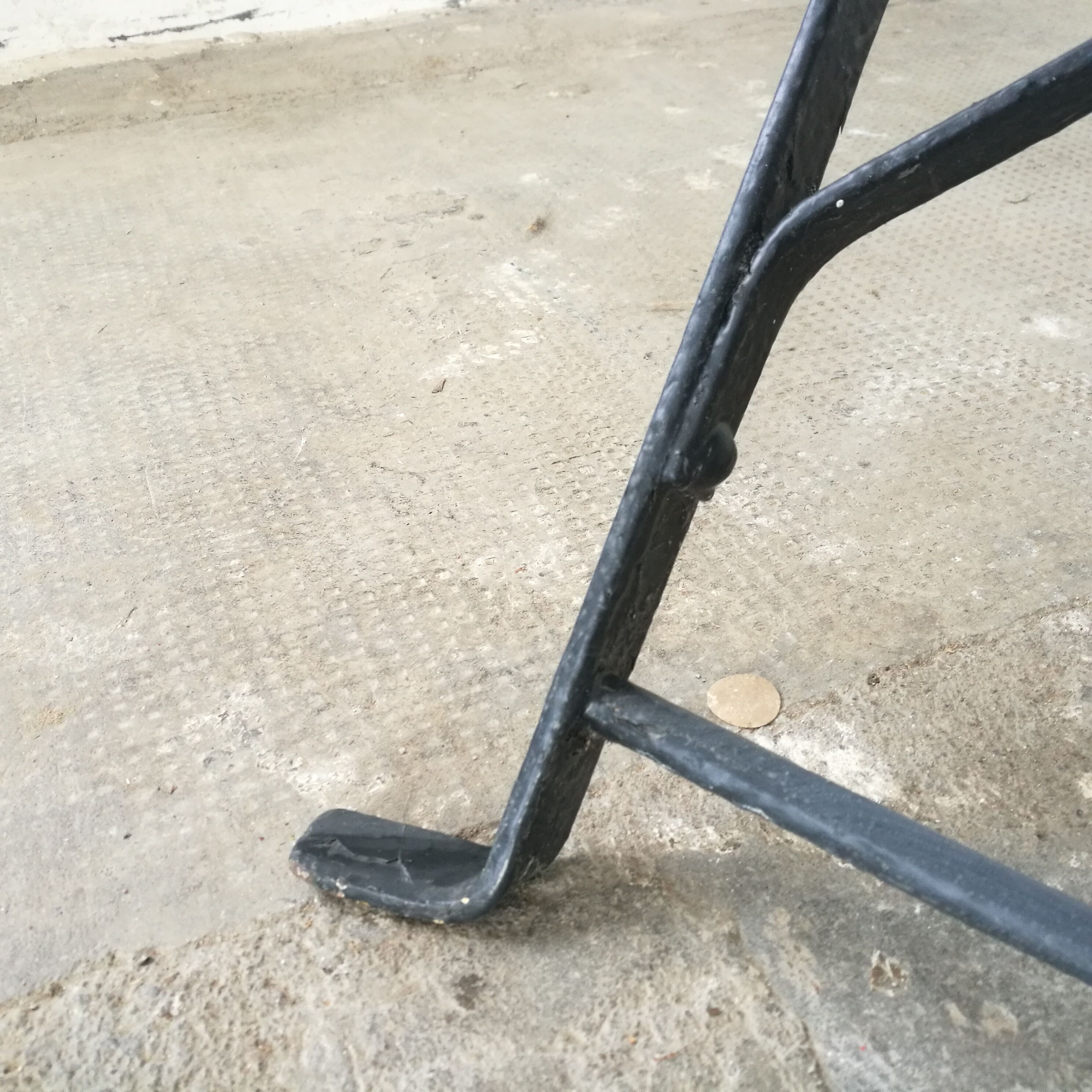 Folding garden table