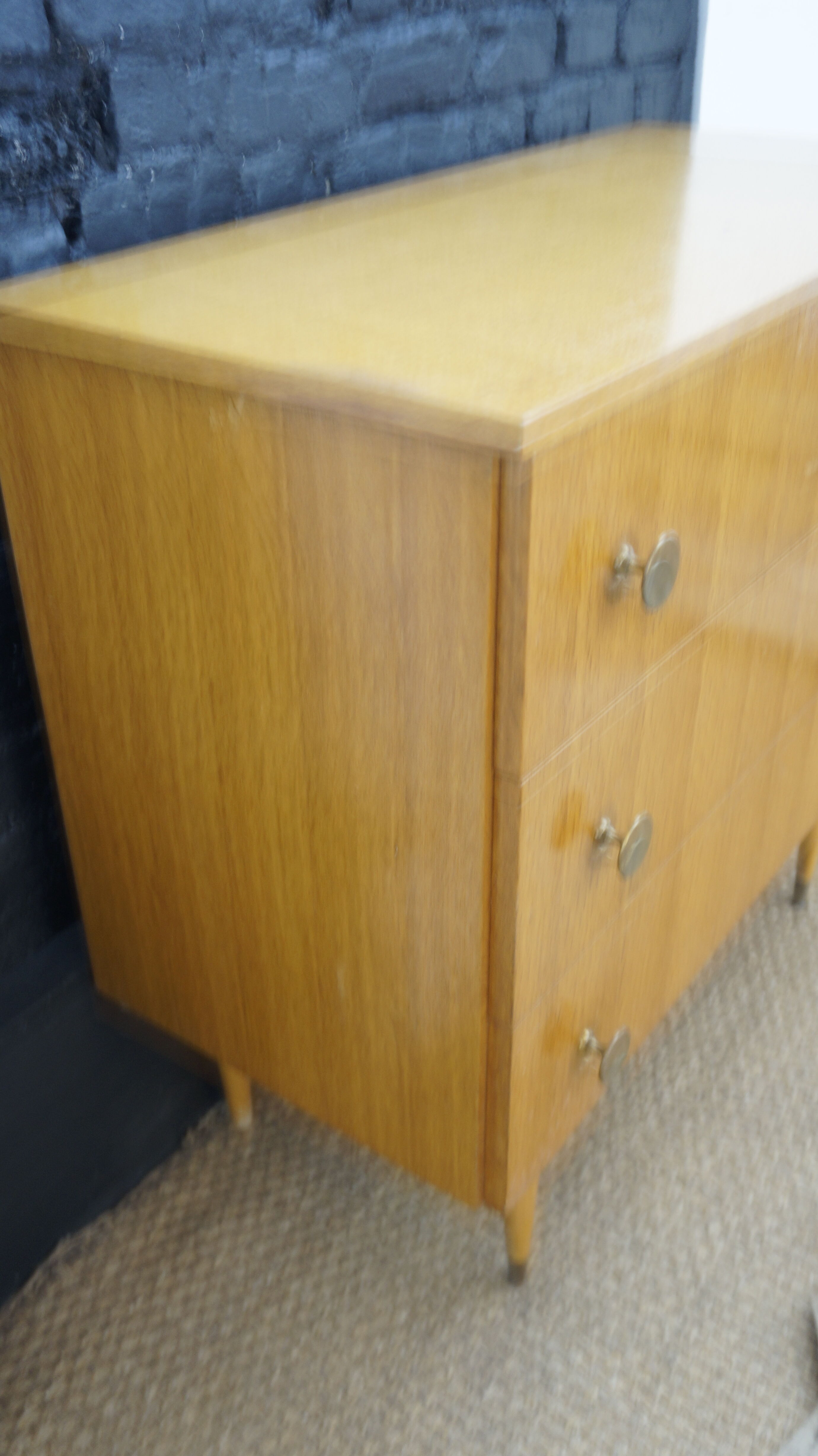 Chest of drawers