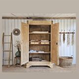 Armoire parisienne