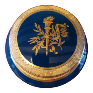 Bonbonnière en porcelaine bleue