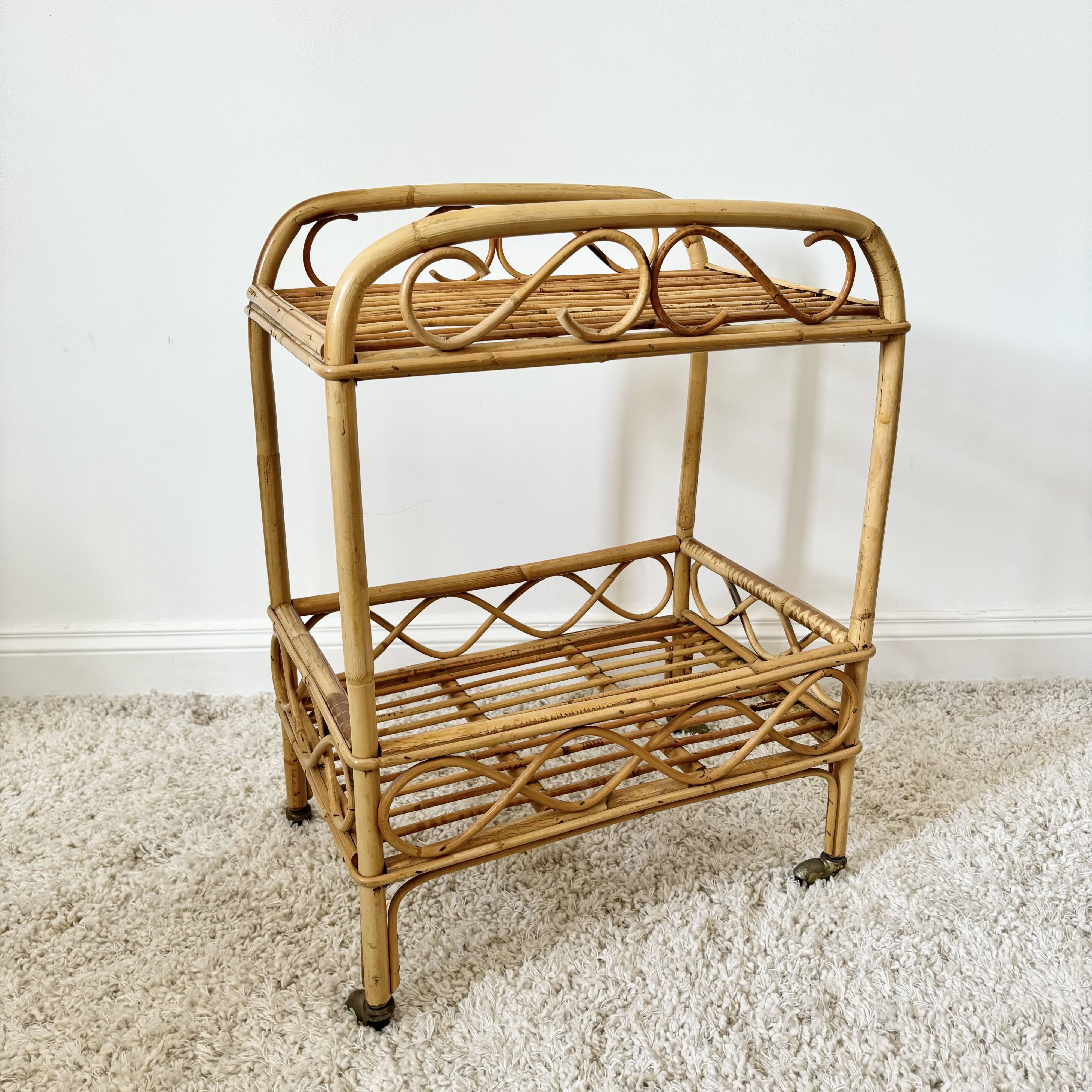 Vintage rattan server