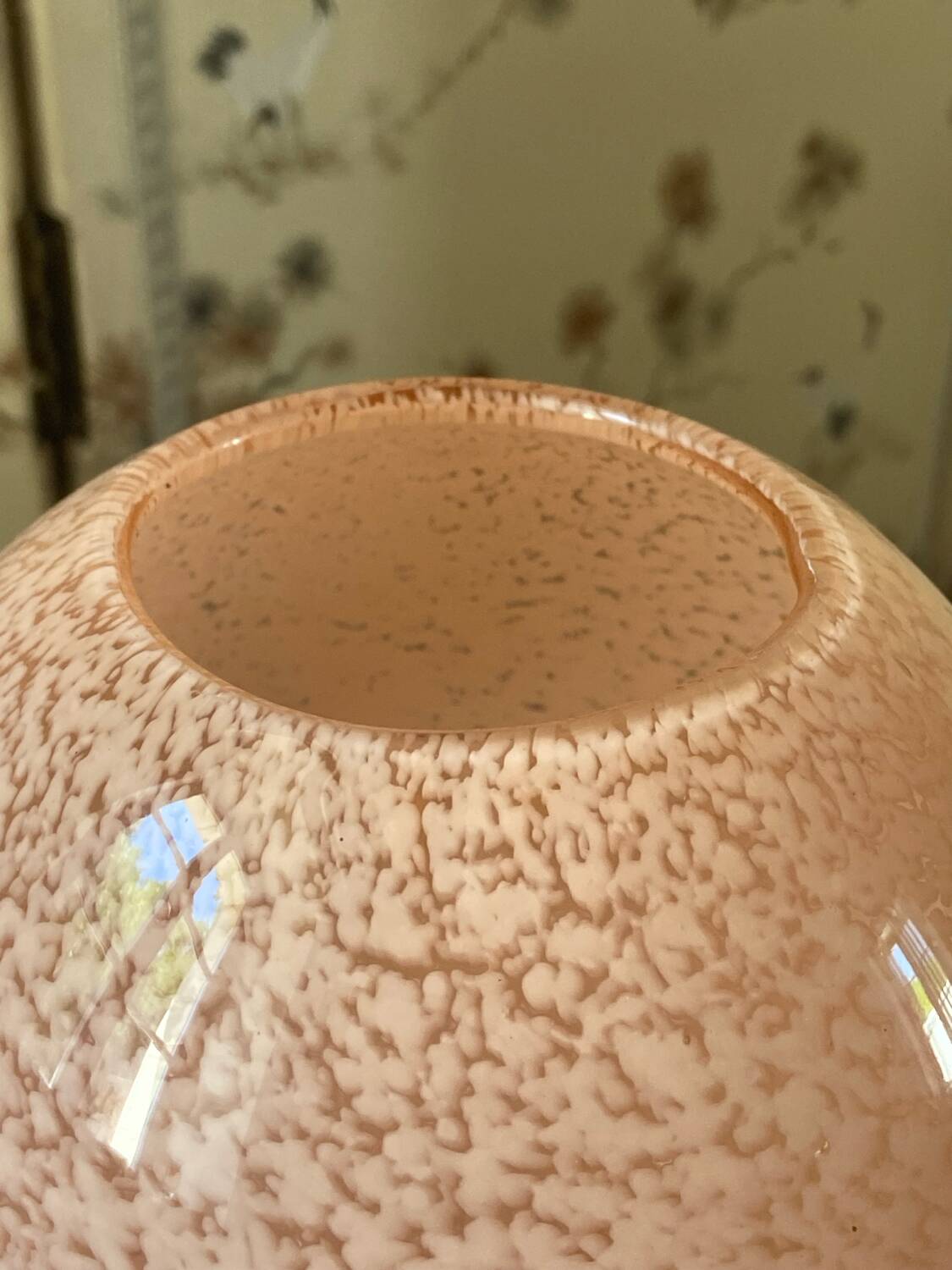 Art Deco vase in pink and white speckled Clichy glass – height 20 cm