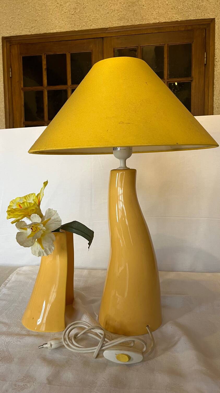 Ceramic table lamp and decorative pot 1980