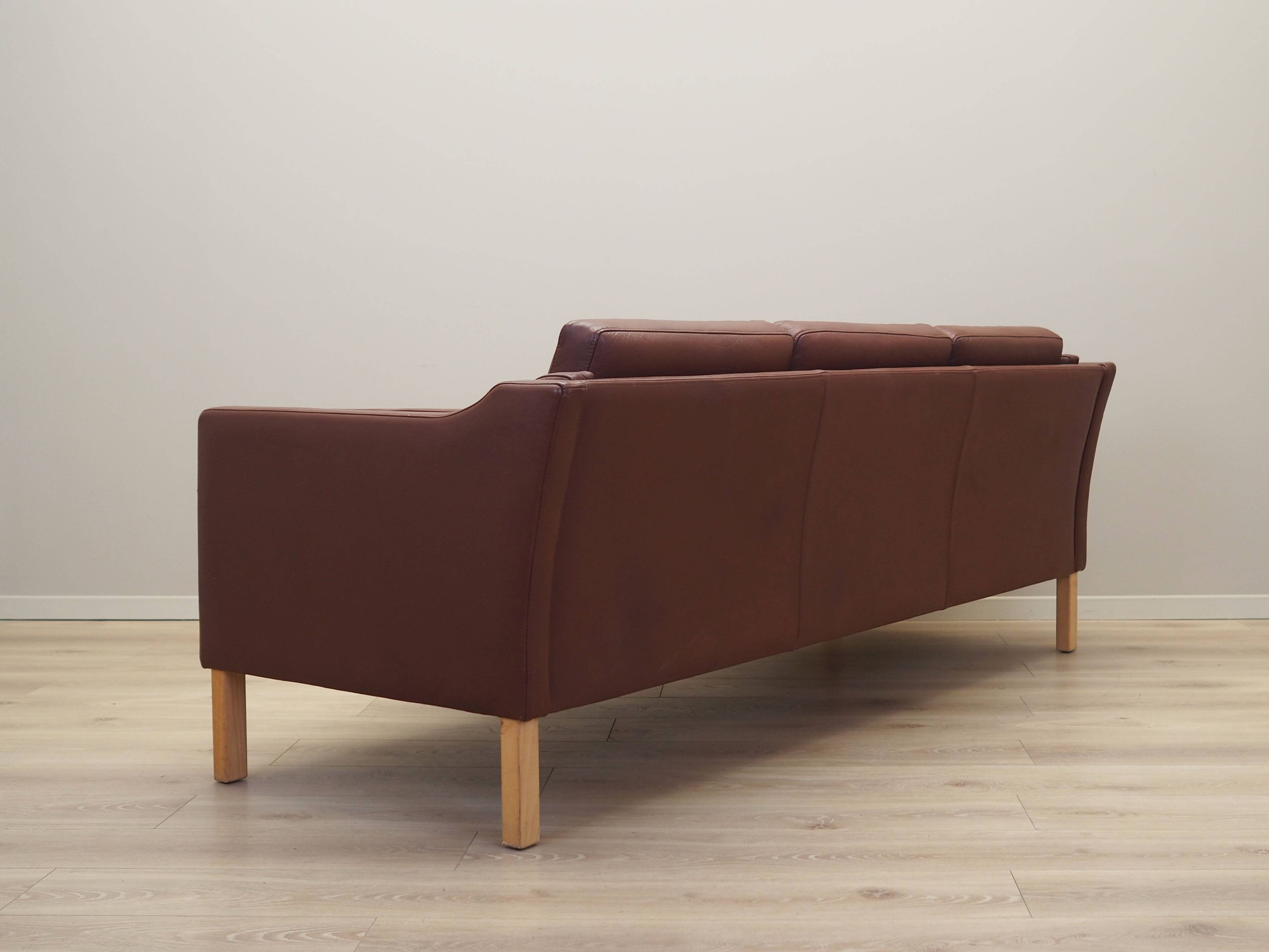 Brown leather sofa, Danish design, 1970s, production: Denmark