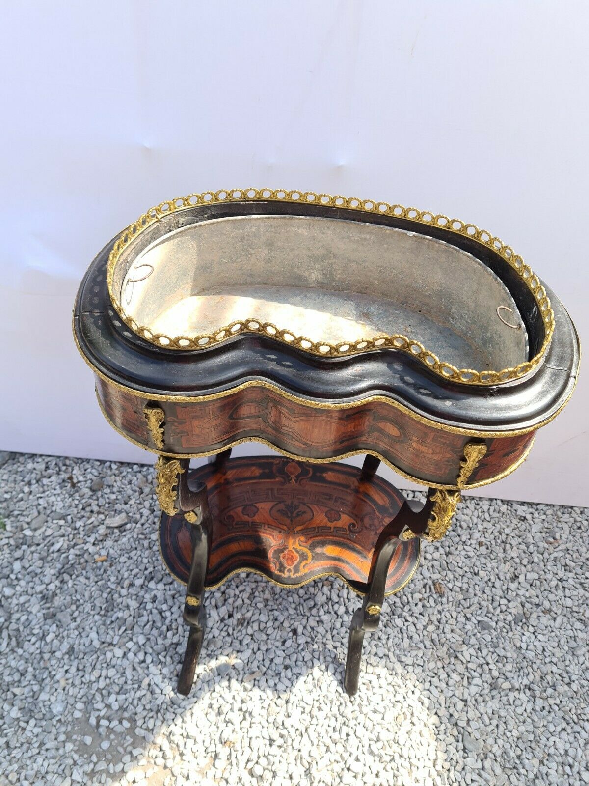 Small table gardener napoleon III - in marquetry - 19th century