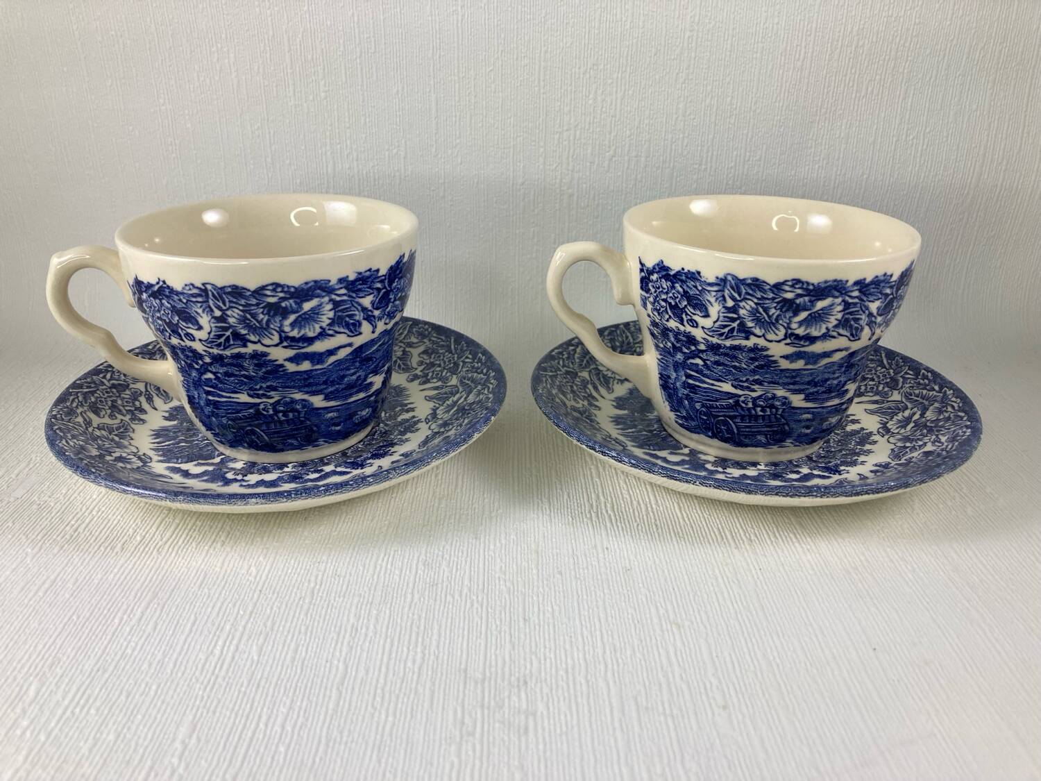 Tasses à thé et Sous-Tasses English Ironstone England bleu