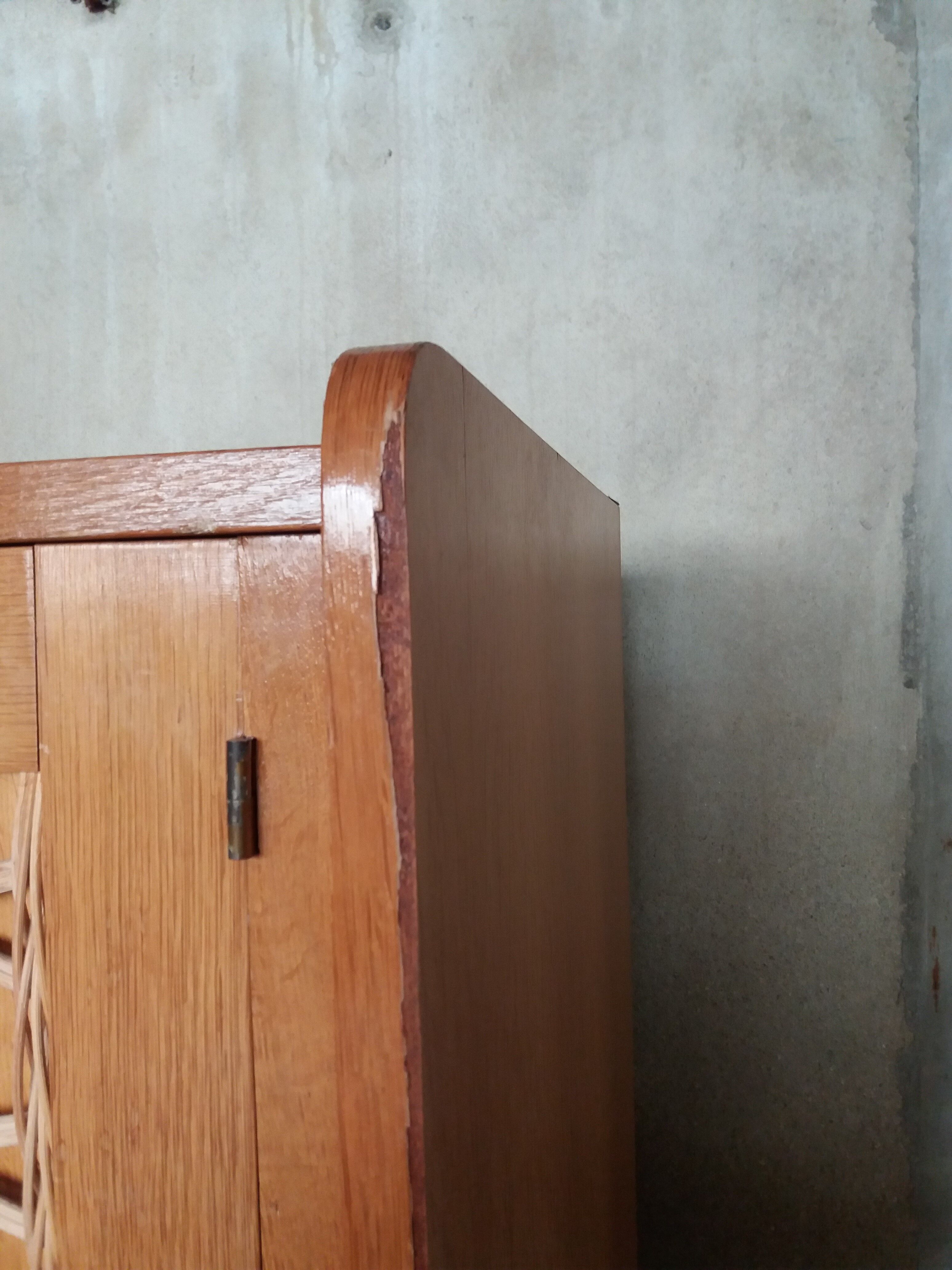 Armoire en rotin vintage