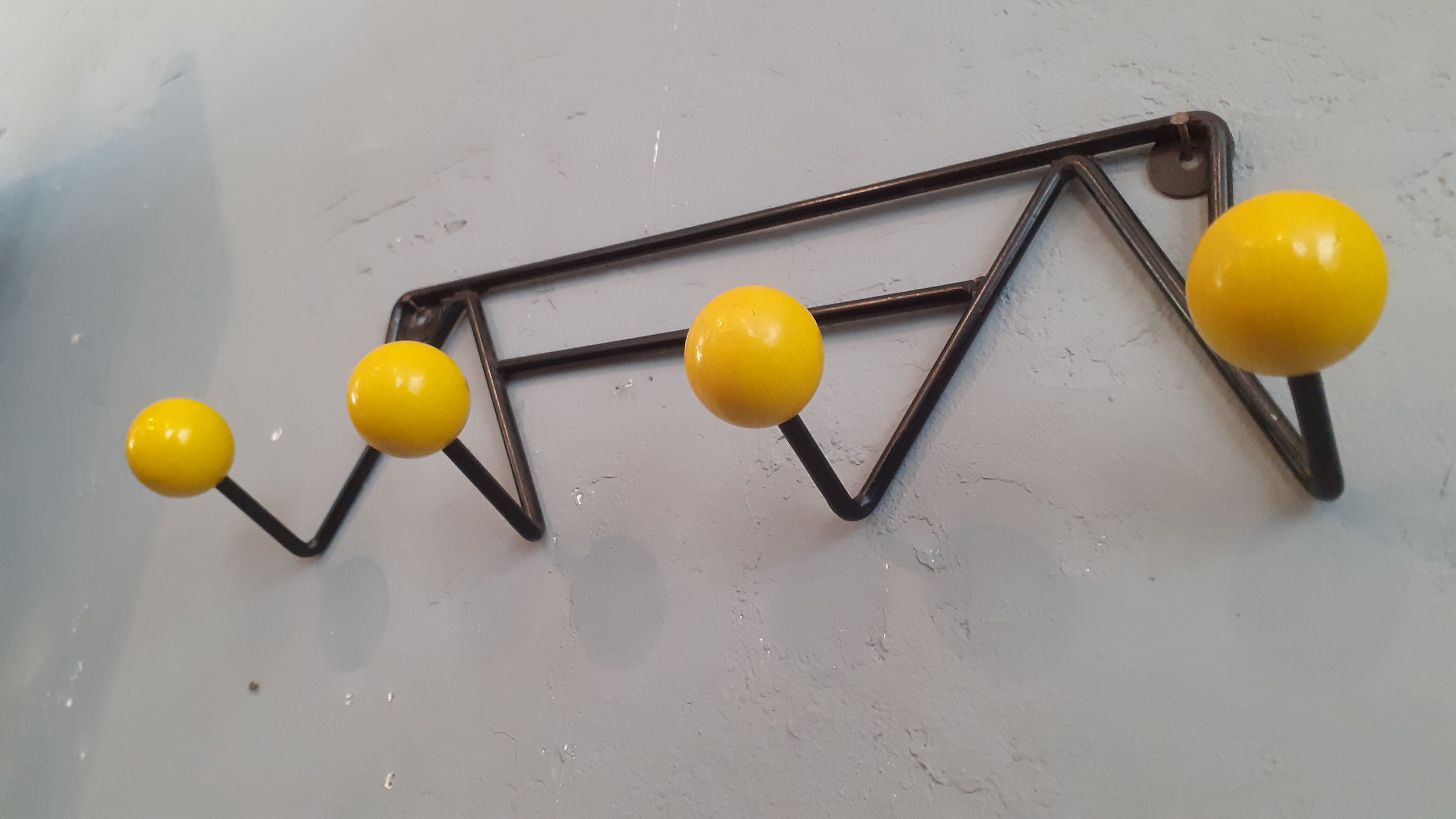 Porte manteau boules jaunes vintage année 50 design!!