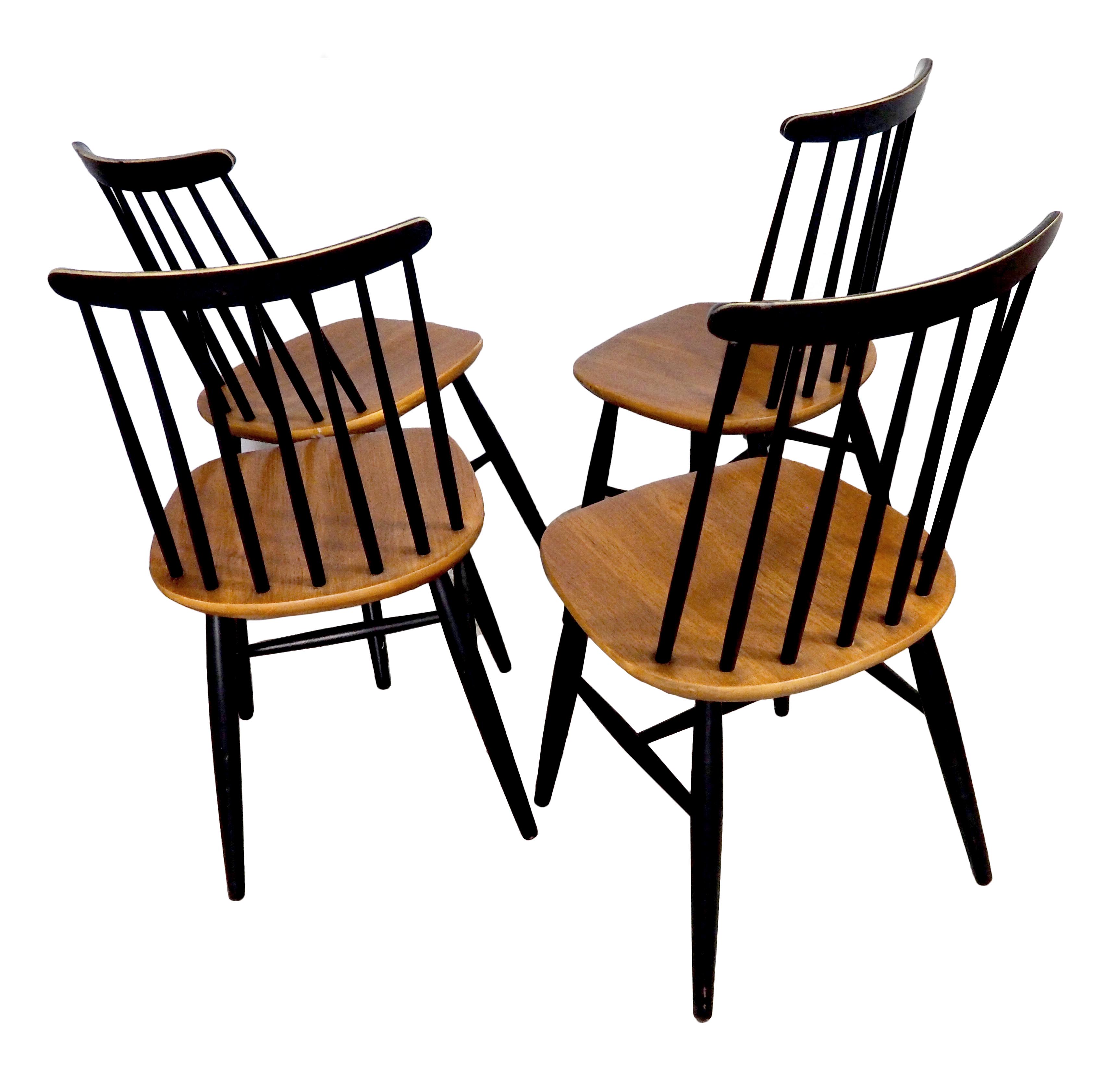 Series of 4 Scandinavian chairs