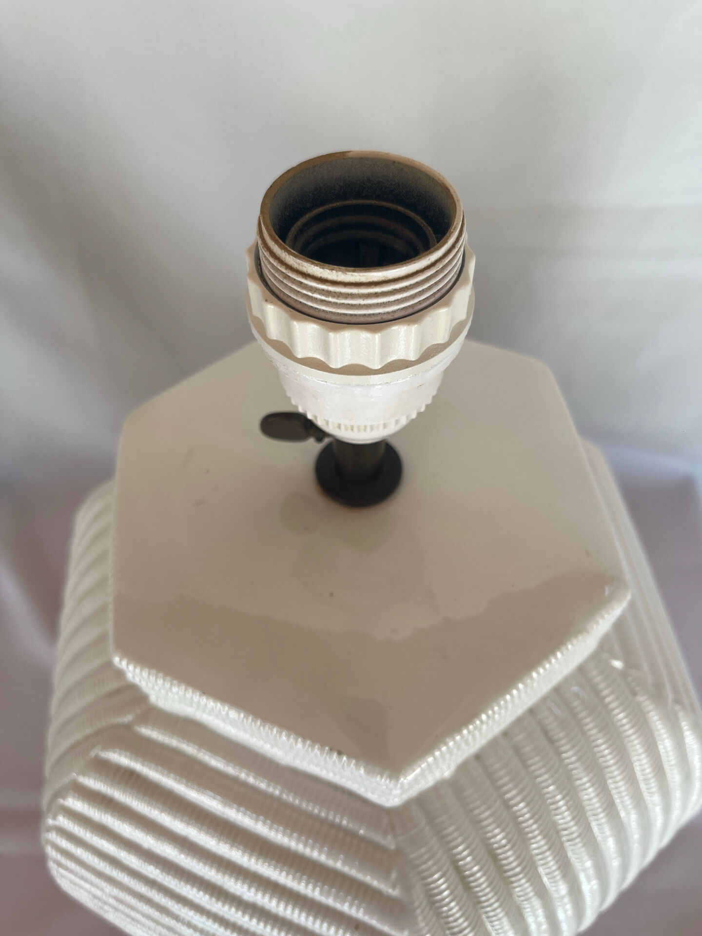 Lamp base
