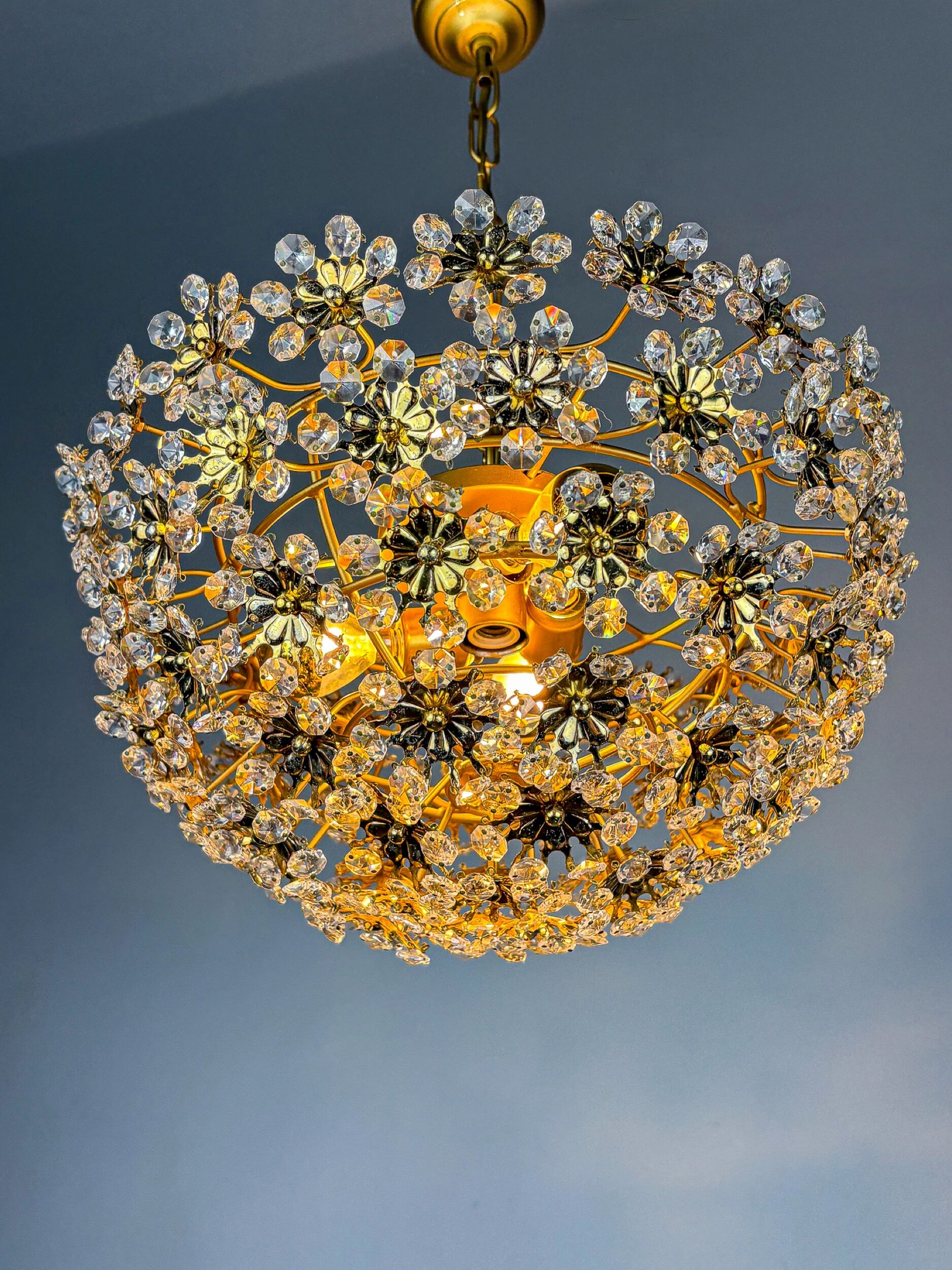 Bakalowits & Söhne floral crystal chandelier, Austria, 1970s