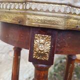 Very nice wooden pedestal