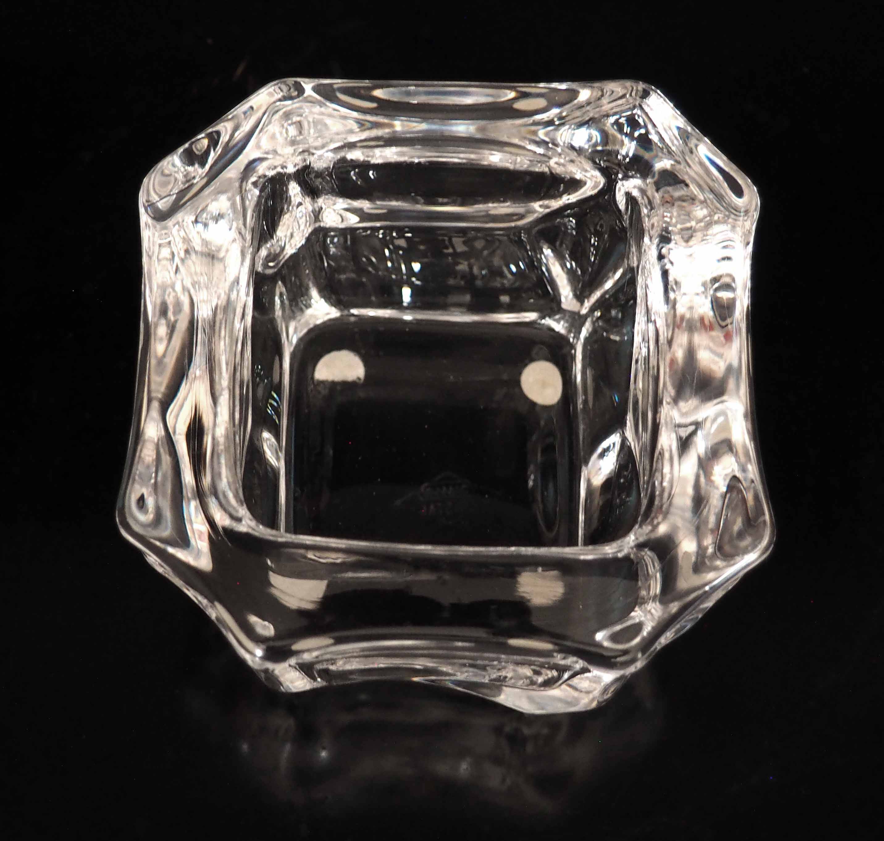 Vannes crystal ashtray