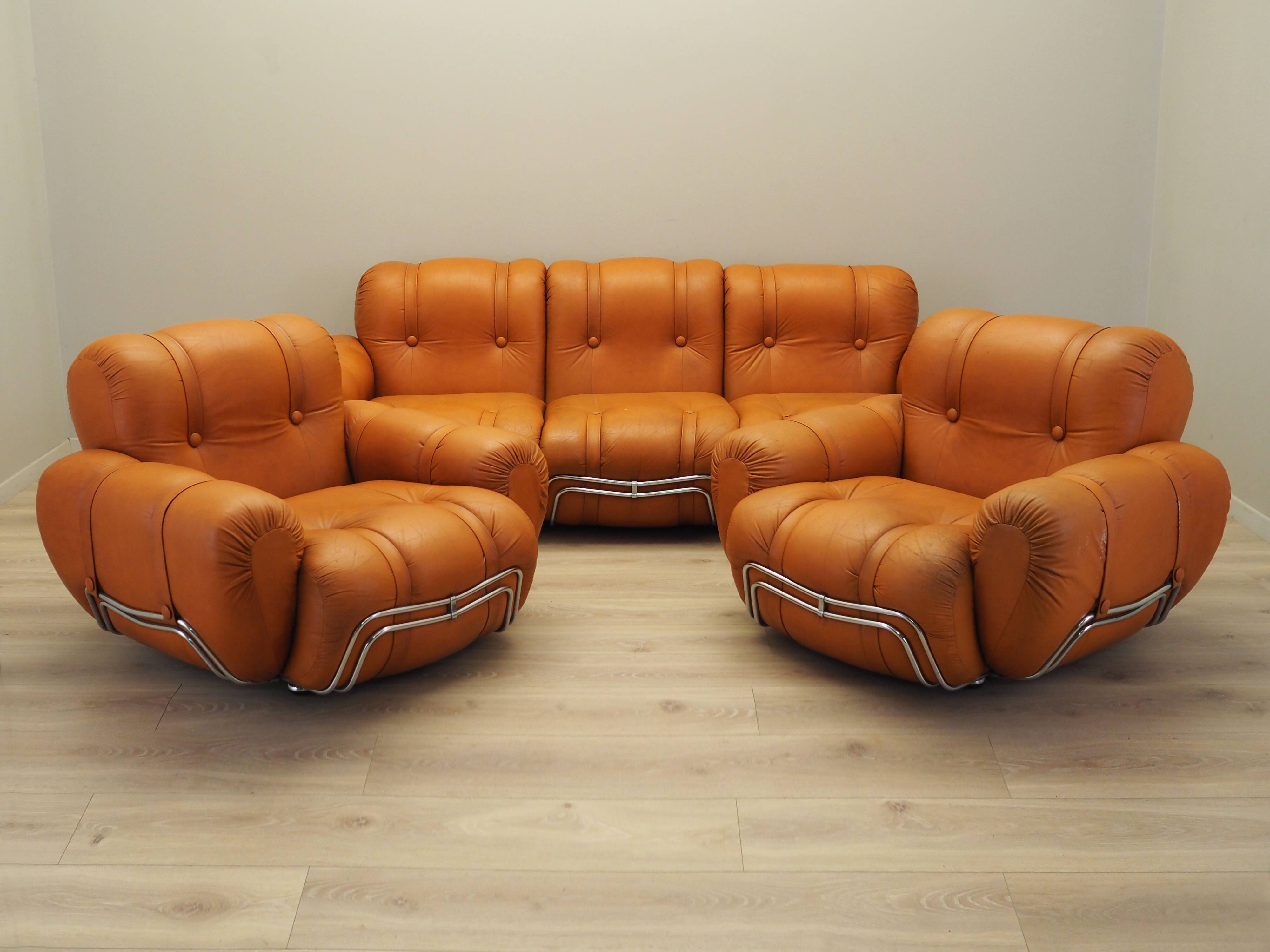 Ensemble de fauteuils orange, design Space Age, années 1960, production : Italie