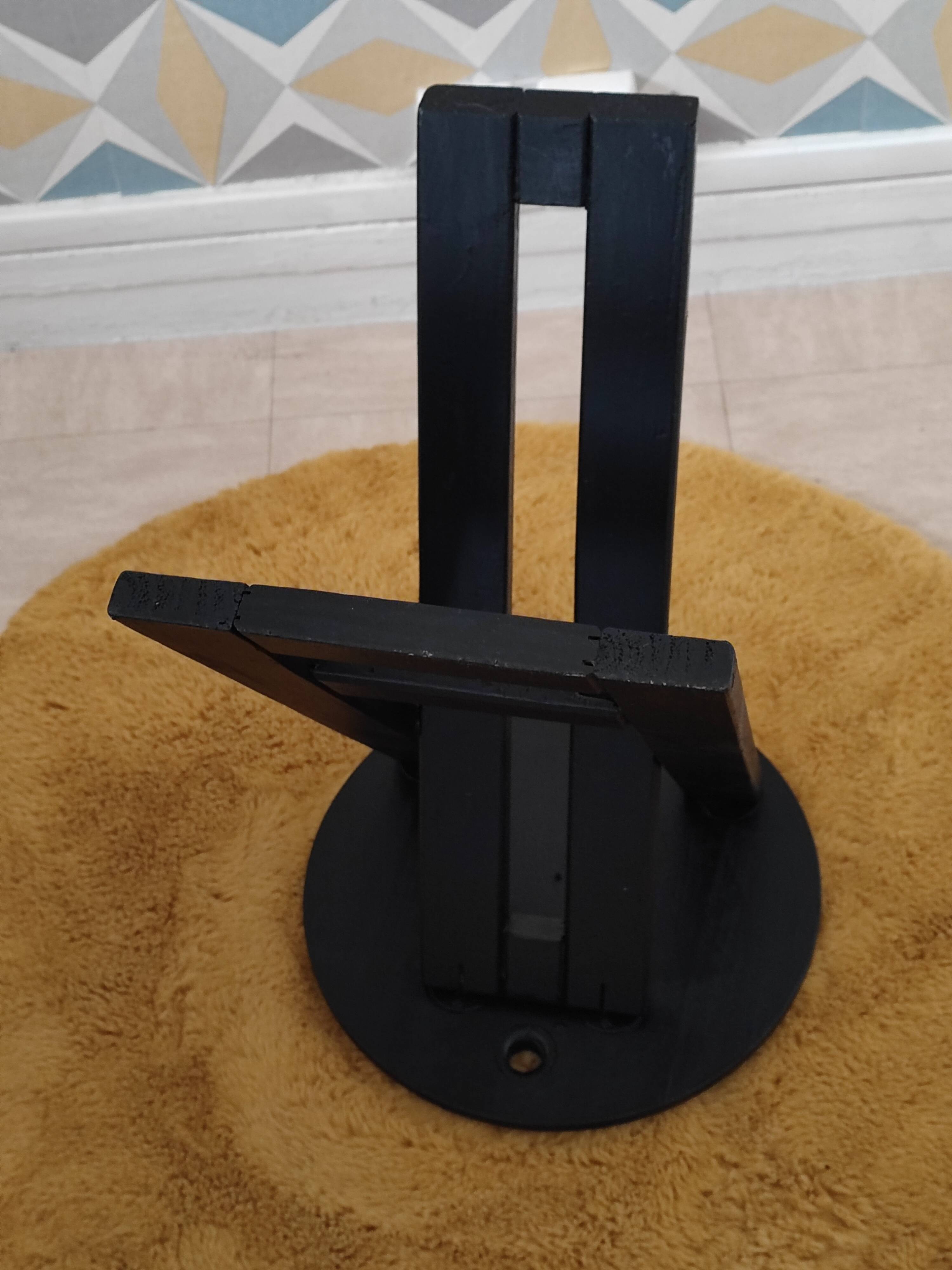 Foldable stool suzy stool by adrien reed .