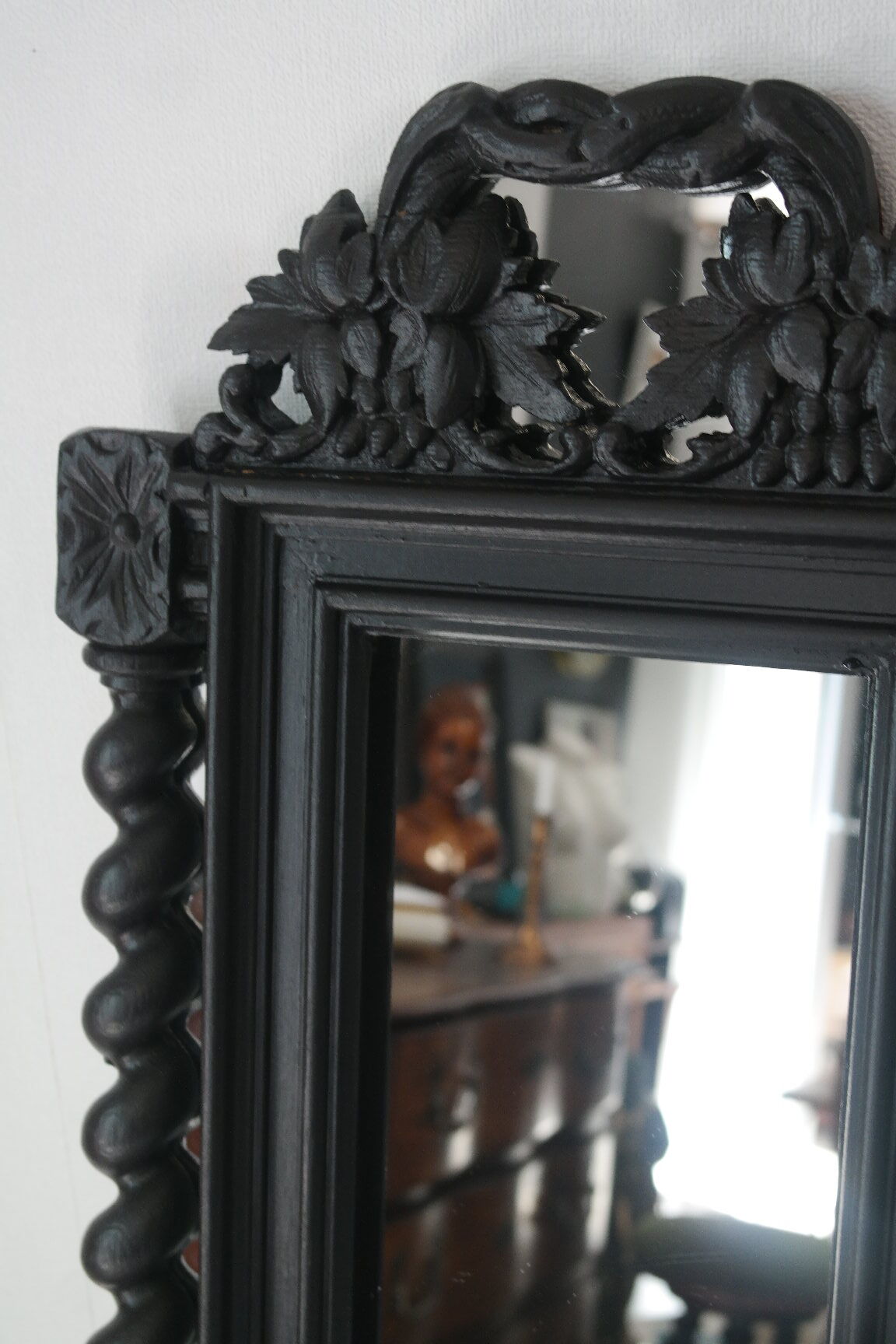 Mirror Louis XIII black wood 38 X 60