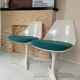 Chaises tulipes Arkana de Maurice Burke