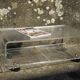 Table basse à roulettes en plexiglas