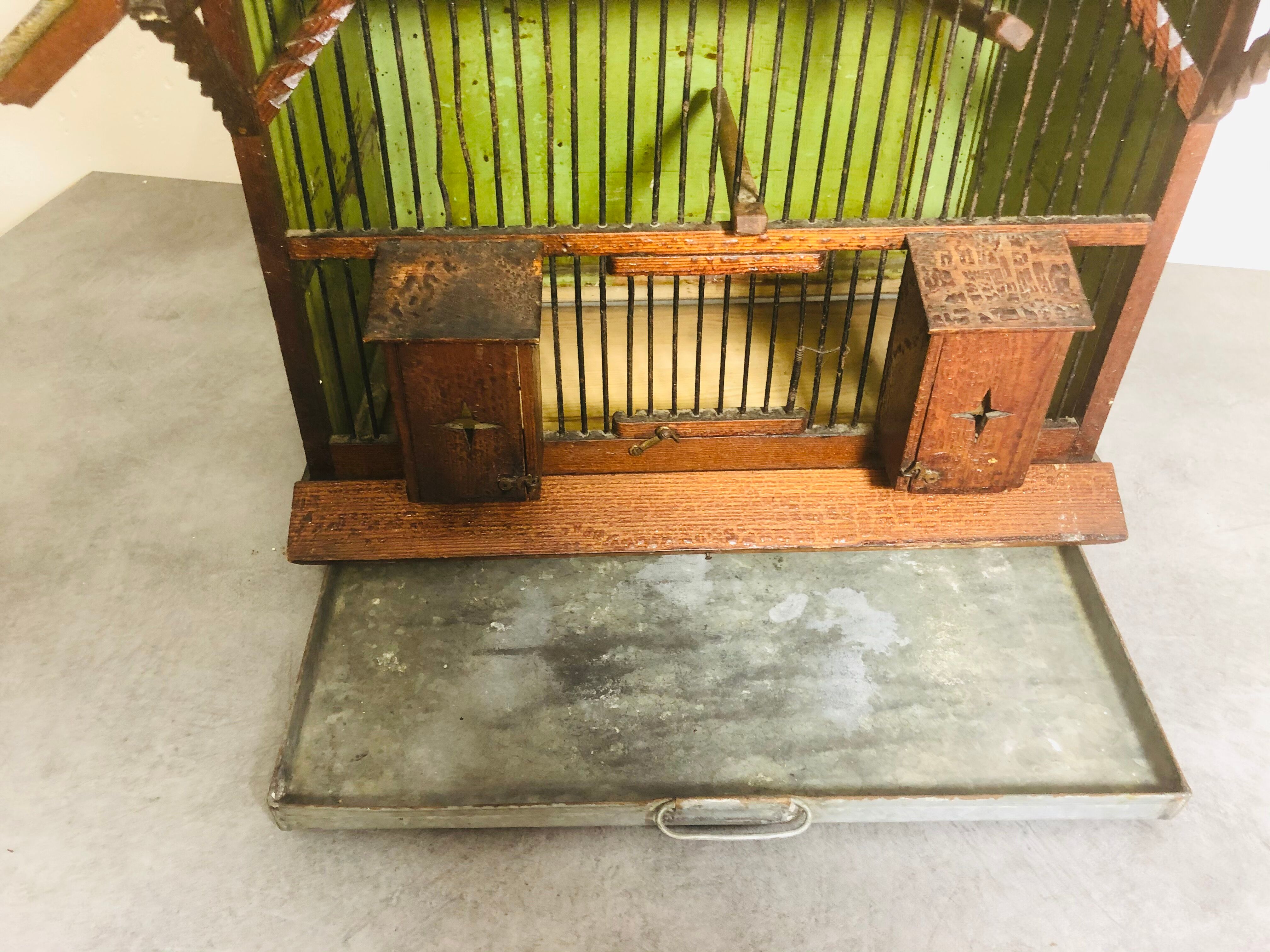 Birdcage type Swiss chalet