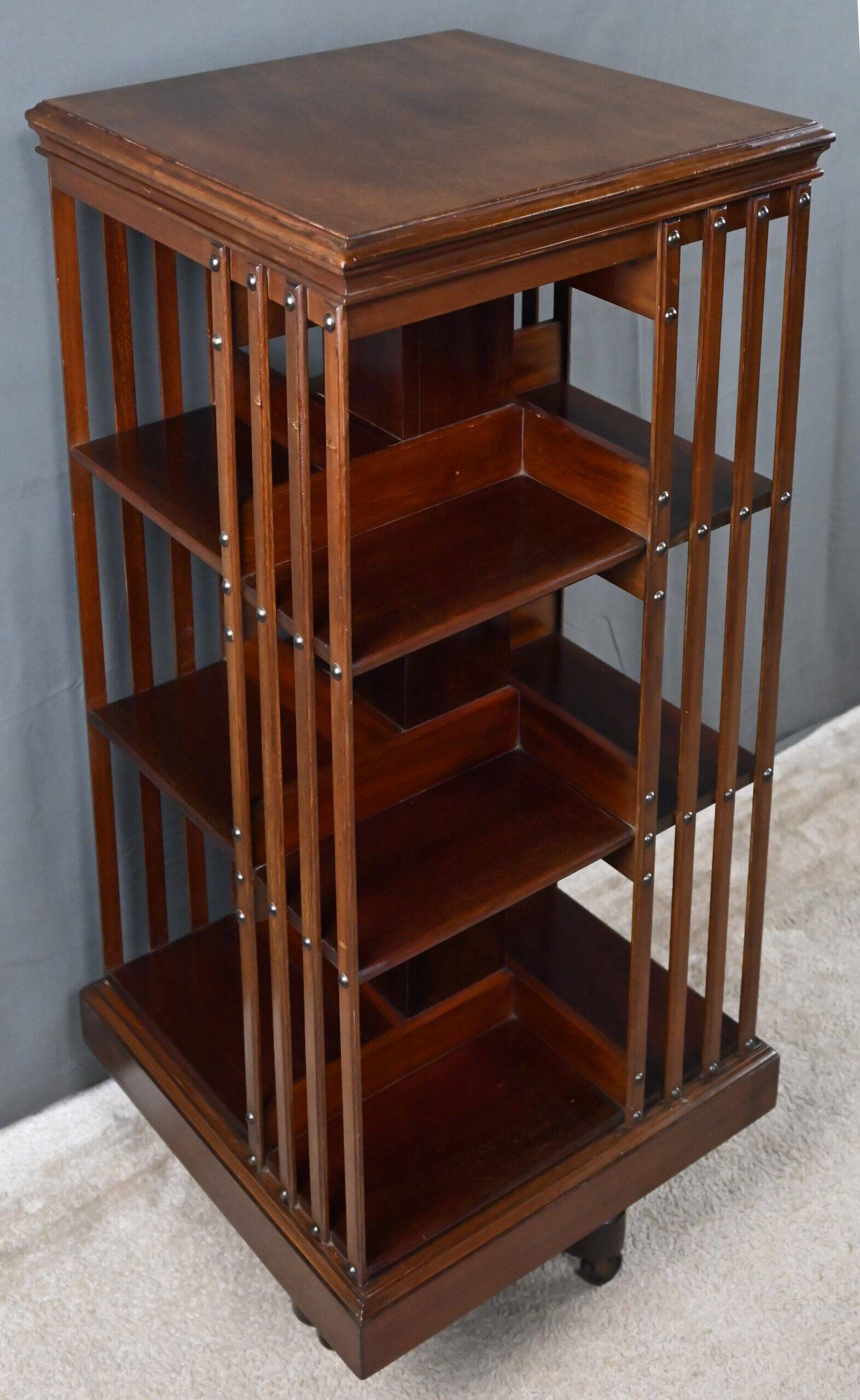 Rotating mahogany library, England – 1st part 20th century