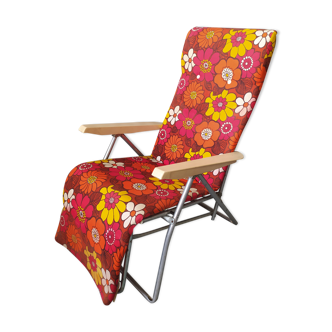 Vintage sunbed lounger