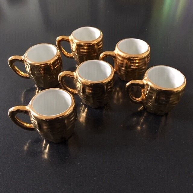 Lot de 6 mini mugs en porcelaine dorée