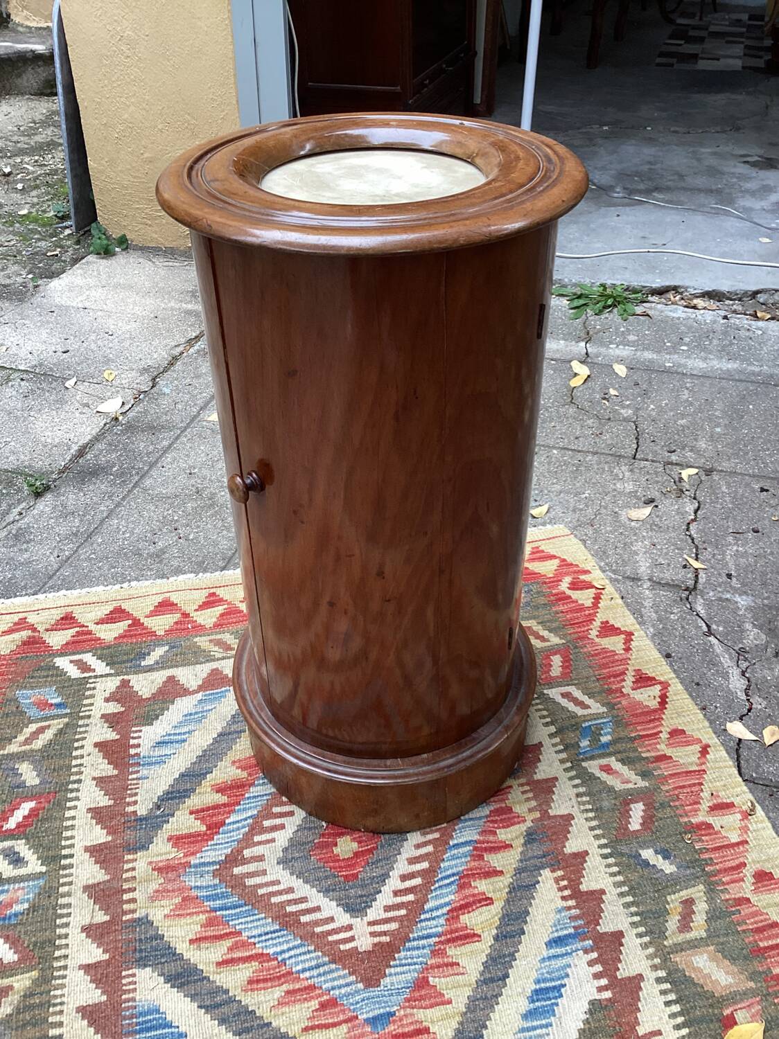 Bedside table or Somno