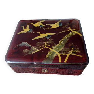 Lacquered wooden jewelry box/case decorated with golden cranes