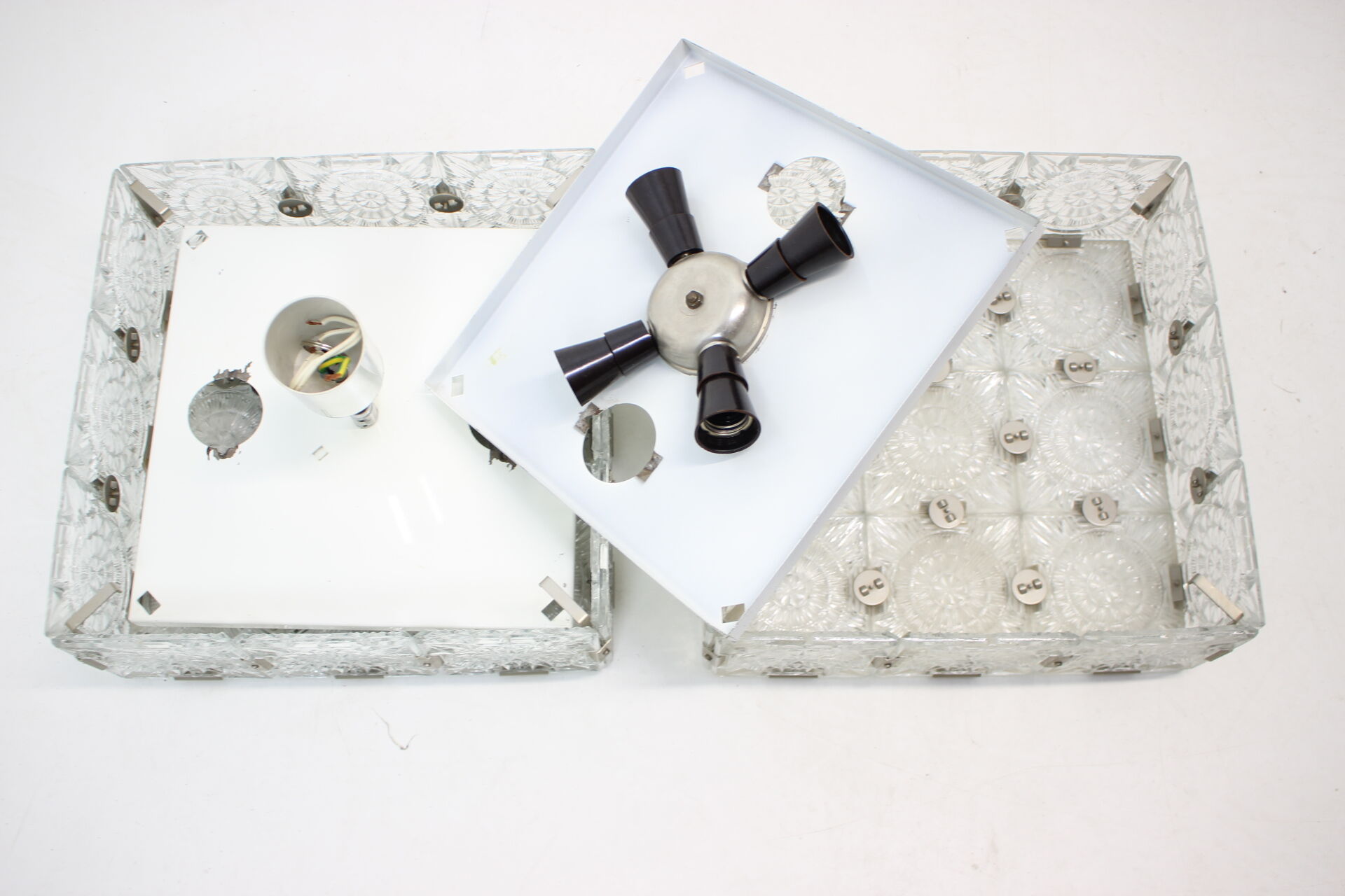 Mid-century chandelier/ Kamenický Šenov, Preciosa, 1970's.