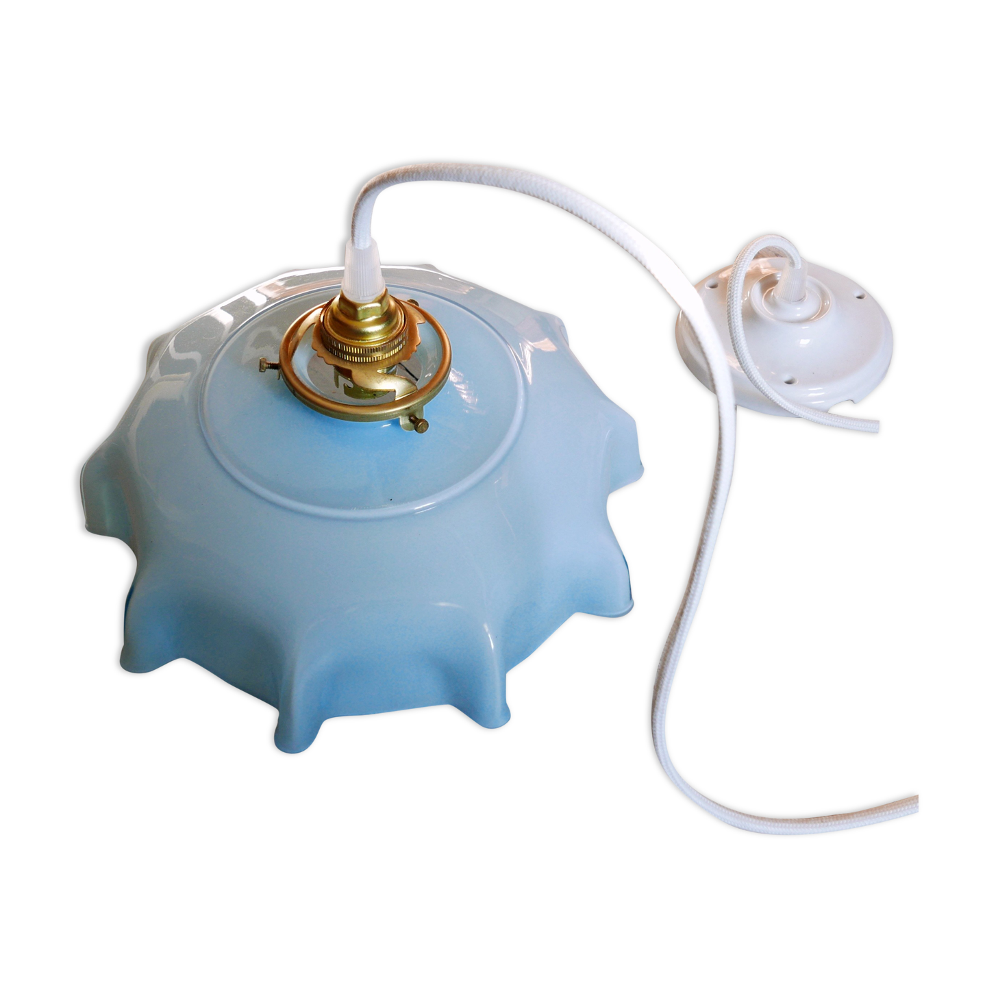 Blue opaline suspension - capsule